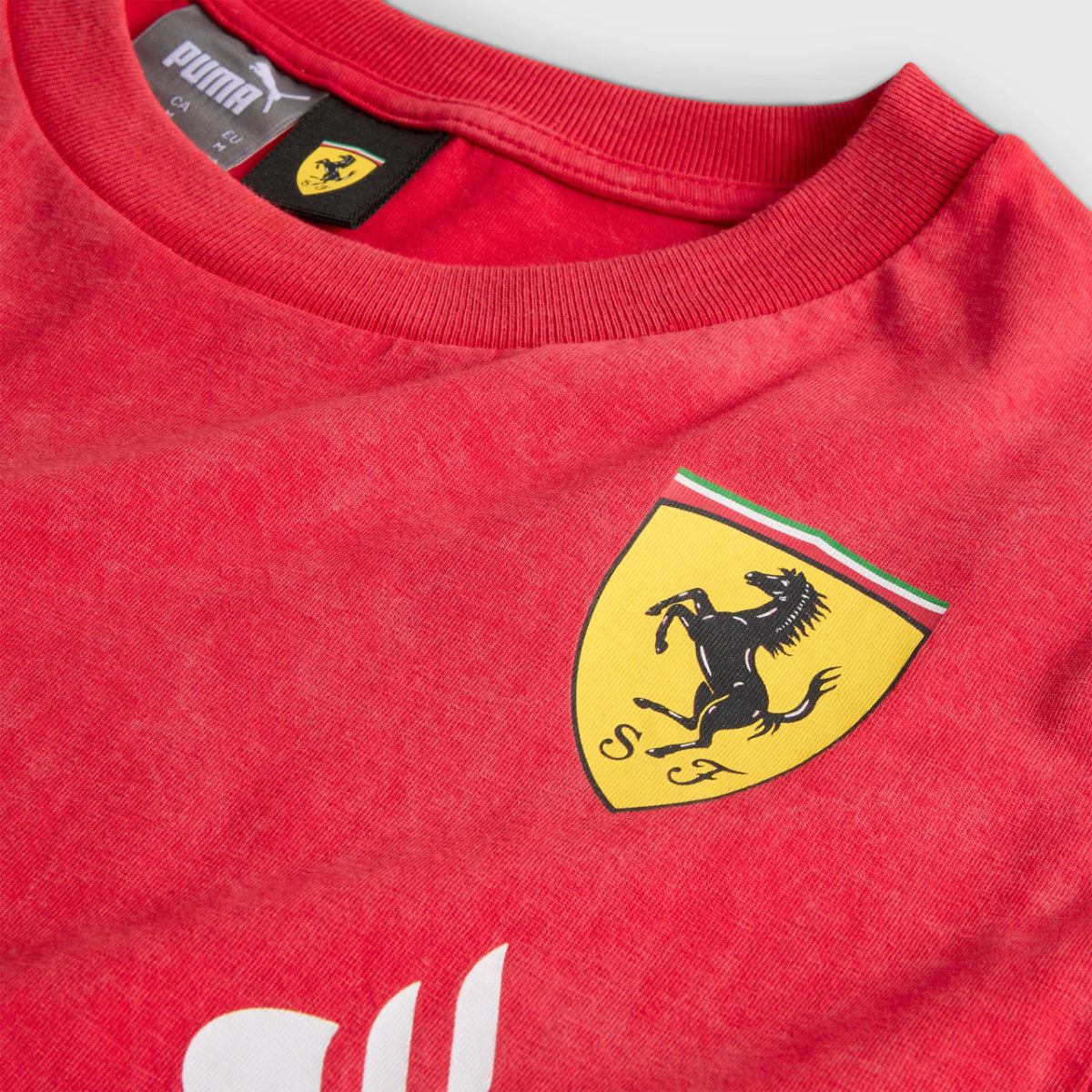Polera Scuderia Ferrari F1 2024 'Desert Sun' Team T-shirt 2024
