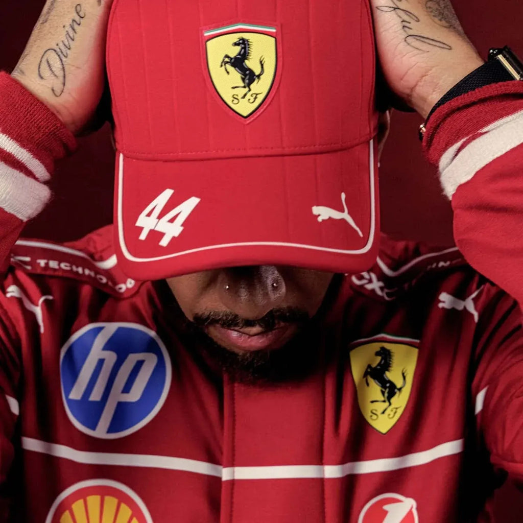 Gorra Scuderia Ferrari 2025 Lewis Hamilton #44 Driver Cap Gorra Roja