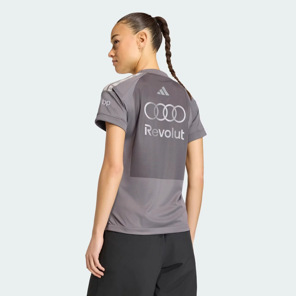 POLERA PILOTO AUDI REVOLUT F1 TEAM MANGA CORTA VERSIÓN FAN MUJER / WOMAN