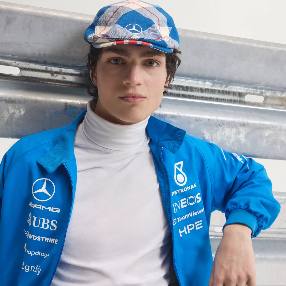 PREVENTA  Mercedes - AMG Petronas Formula One Team Blue Wonder Arrows Flat Cap