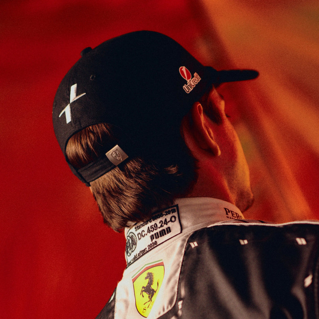 PREVENTA Gorra Scuderia Ferrari Charles Leclerc Singapore GP Special Edition Cap - Black SKU 701242274