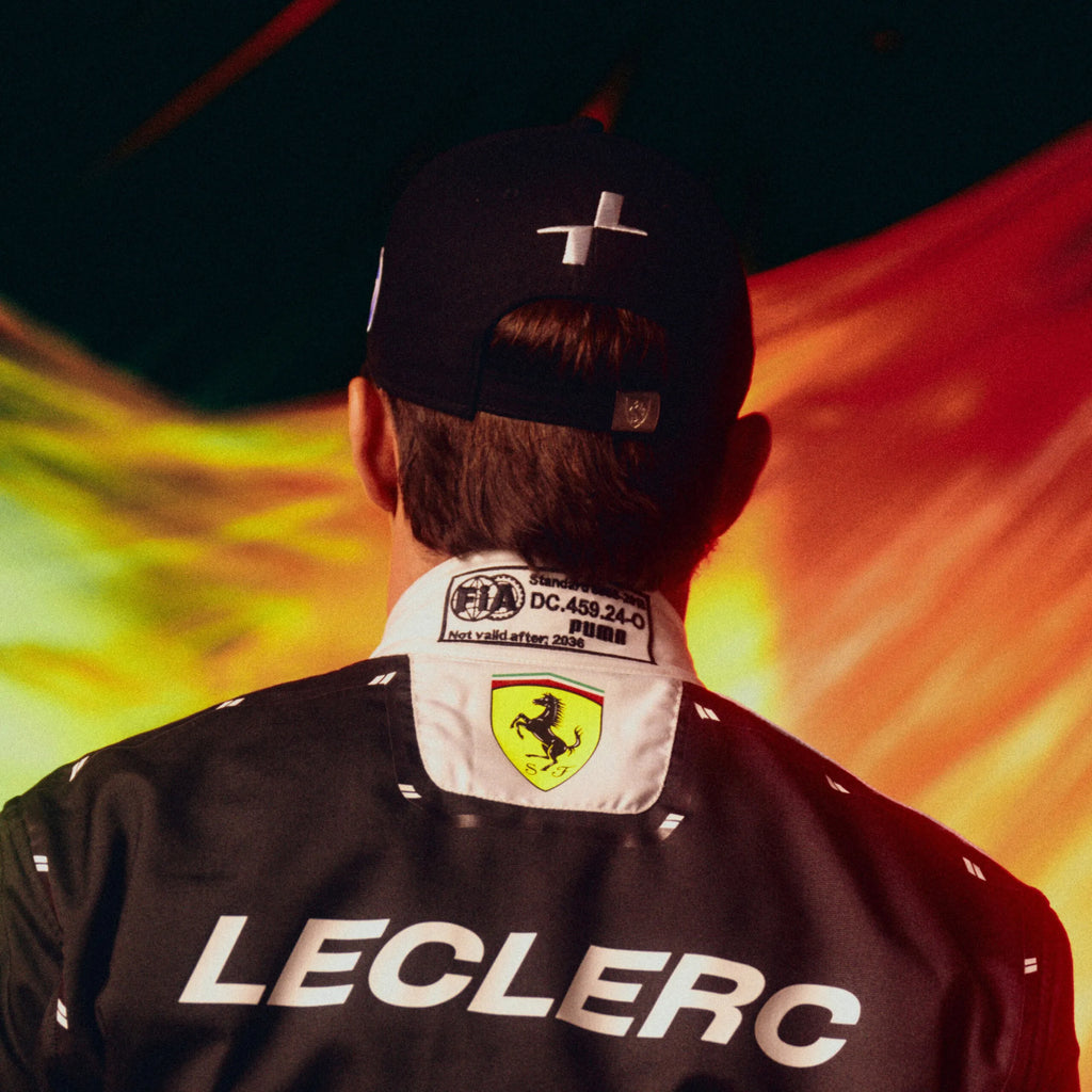 PREVENTA Gorra Scuderia Ferrari Charles Leclerc Singapore GP Special Edition Cap - Black SKU 701242274
