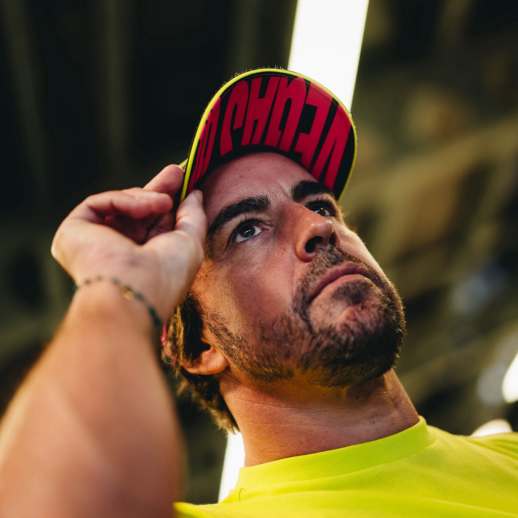 Gorra Aston Martin F1 Team Edición Especial Las Vegas Prix 2025